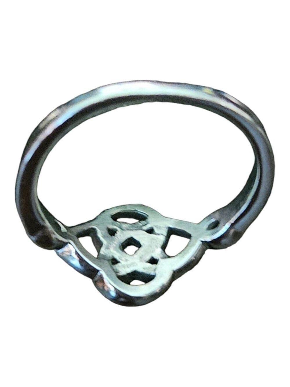 Royal Chain Silvertone Ring Size 7.5 - Picture 4 of 9